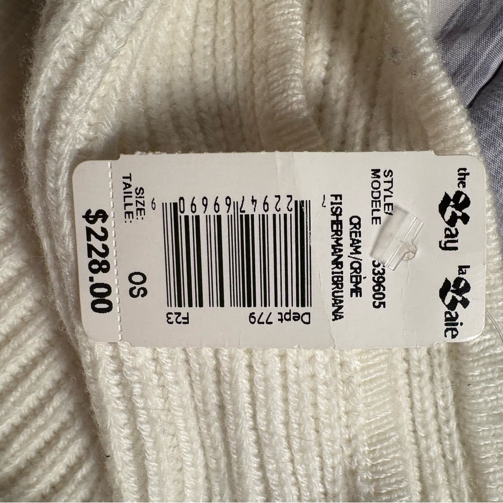 Stylish Cream and Tan Poncho - Picture 6 of 7
